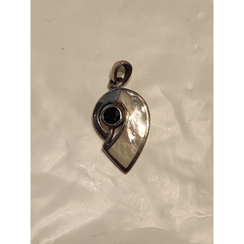 925 Sterling Silver Mother of Pearl Black Onyx Abstract Teardrop Pendant